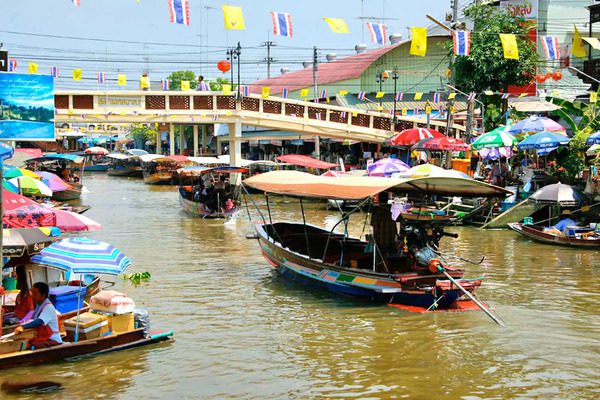 kham-pha-cho-noi-amphawa-thai-lan2