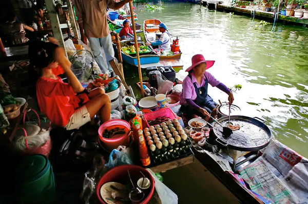 kham-pha-cho-noi-khlong-lat-mayom1