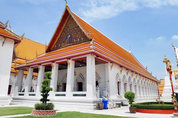 top-10-ngoi-chua-noi-tieng-bac-nhat-o-bangkok6